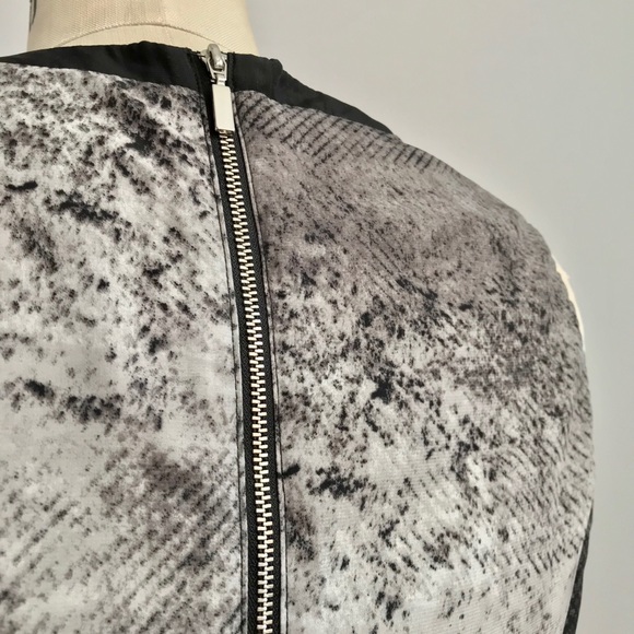 Dress - Picture 5 of 8